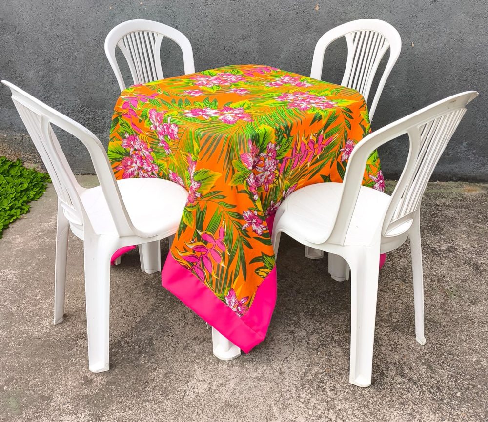 Toalha Quadrada Chita - Laranja Flor Pink c/ Borda Pink (1.5x1.5m)