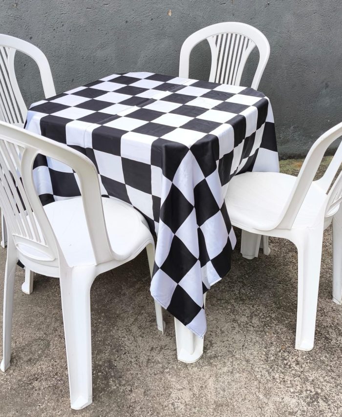 Toalha Quadrada Cetim Xadrez Preto e Branco